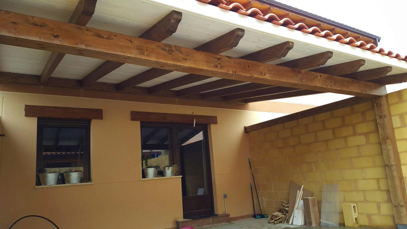 Porche a siete aguas